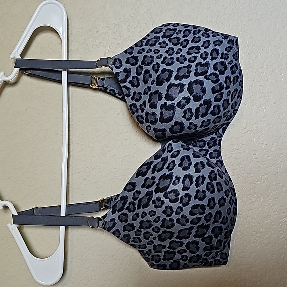 Victoria's Secret incredible bra 36DDD